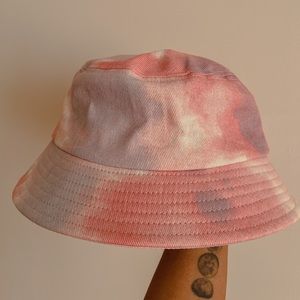 Pink tie-dye bucket hat